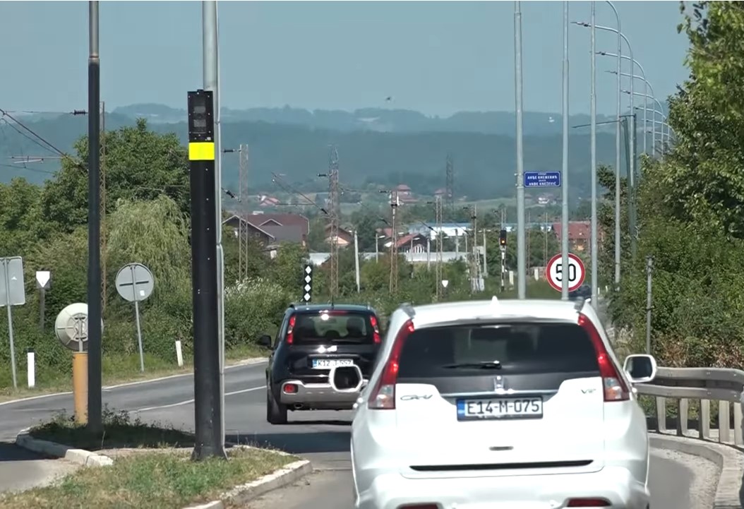 ZABILJEŽILA ČAK 12.000 PREKRŠAJA Zaposleni morali da isključe saobraćajnu kameru, nisu stigli da obrade sve naloge