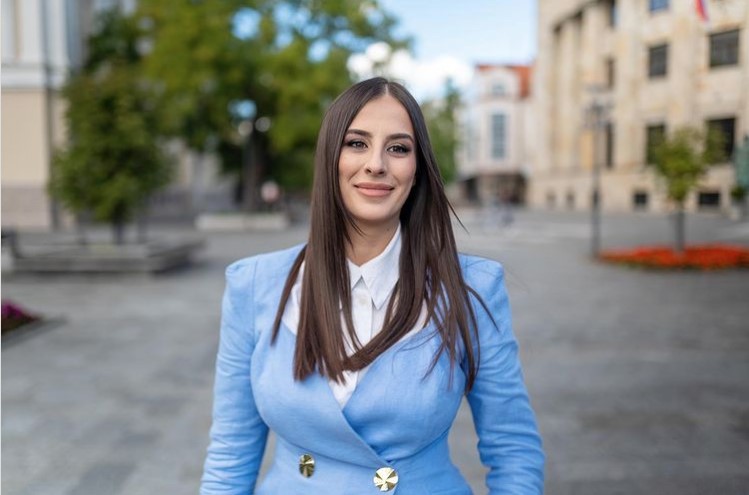 VUKOMANOVIĆ O NAVODIMA PREDSTAVNIKA VLASTI "Za Šmita i slične njemu, a protiv Srpske su najviše svih ovih godina radili upravo oni!"