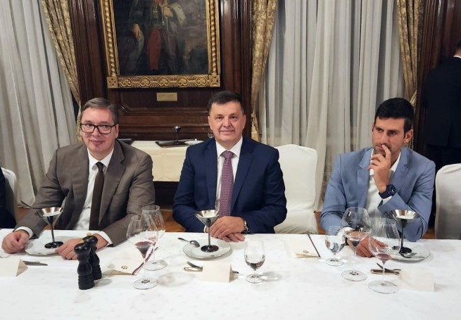VUČIĆ PRIREDIO VEČERU ZA LIDERE Prisustvovao i predsjedavajući Savjeta ministara BiH Zoran Tegeltija (FOTO/VIDEO)