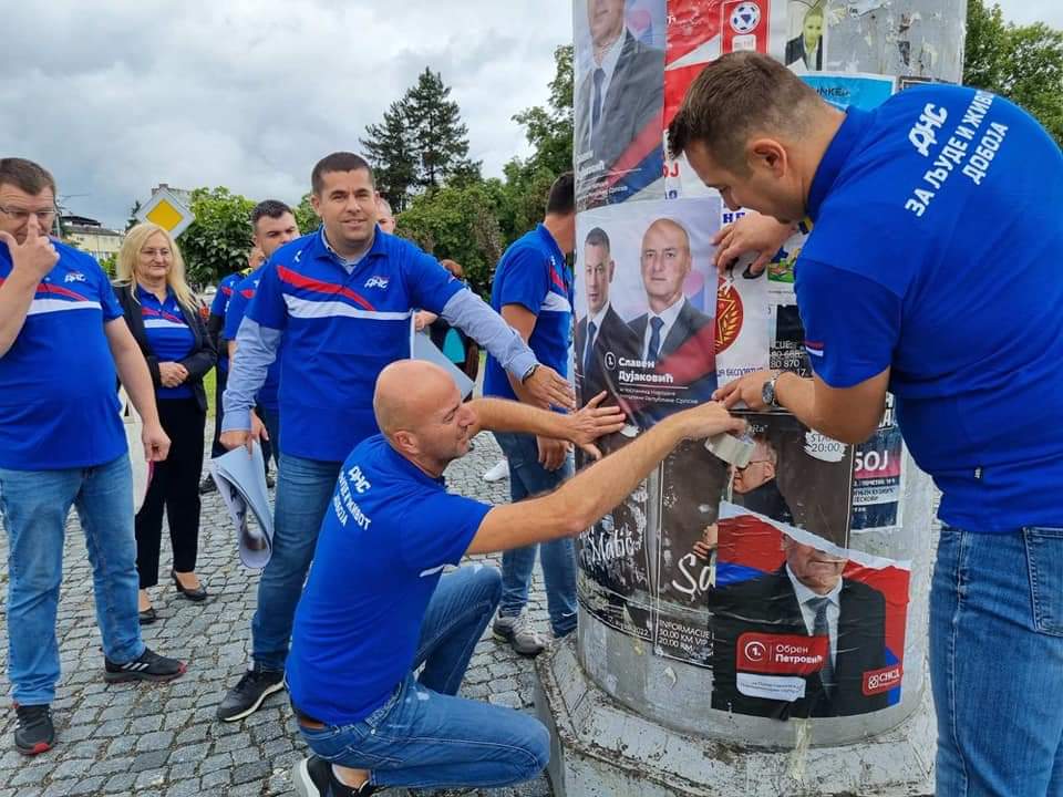 „TREĆI PUT NA KOJEM ČVRSTO STOJIMO S OBE NOGE NA ZEMLJI“ Dujaković: Ekonomija i životni problemi građana važniji su nam od lažnih tenzija
