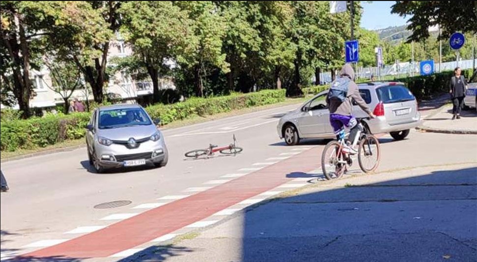 NASELJE BORIK Žena autom udarila biciklistu u Banjaluci
