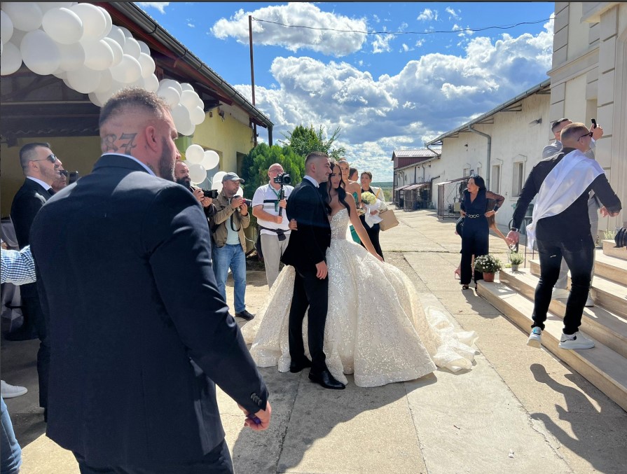 BOJANA RODIĆ BLISTA U BIJELOJ VJENČANICI Šijan masno platio za svoju nevjestu (FOTO)