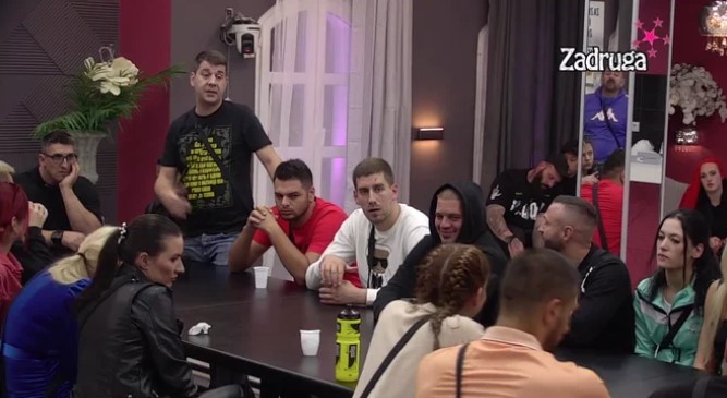 PRIZNALA ZAŠTO GA MRZI Ana Spasojević progovorila o problemu sa Ivanom Marinkovićemn (VIDEO)