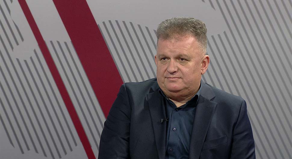 NEVRIJEME U GRADIŠCI Adžić: Dežurne ekipe saniraju šetete od nevremena