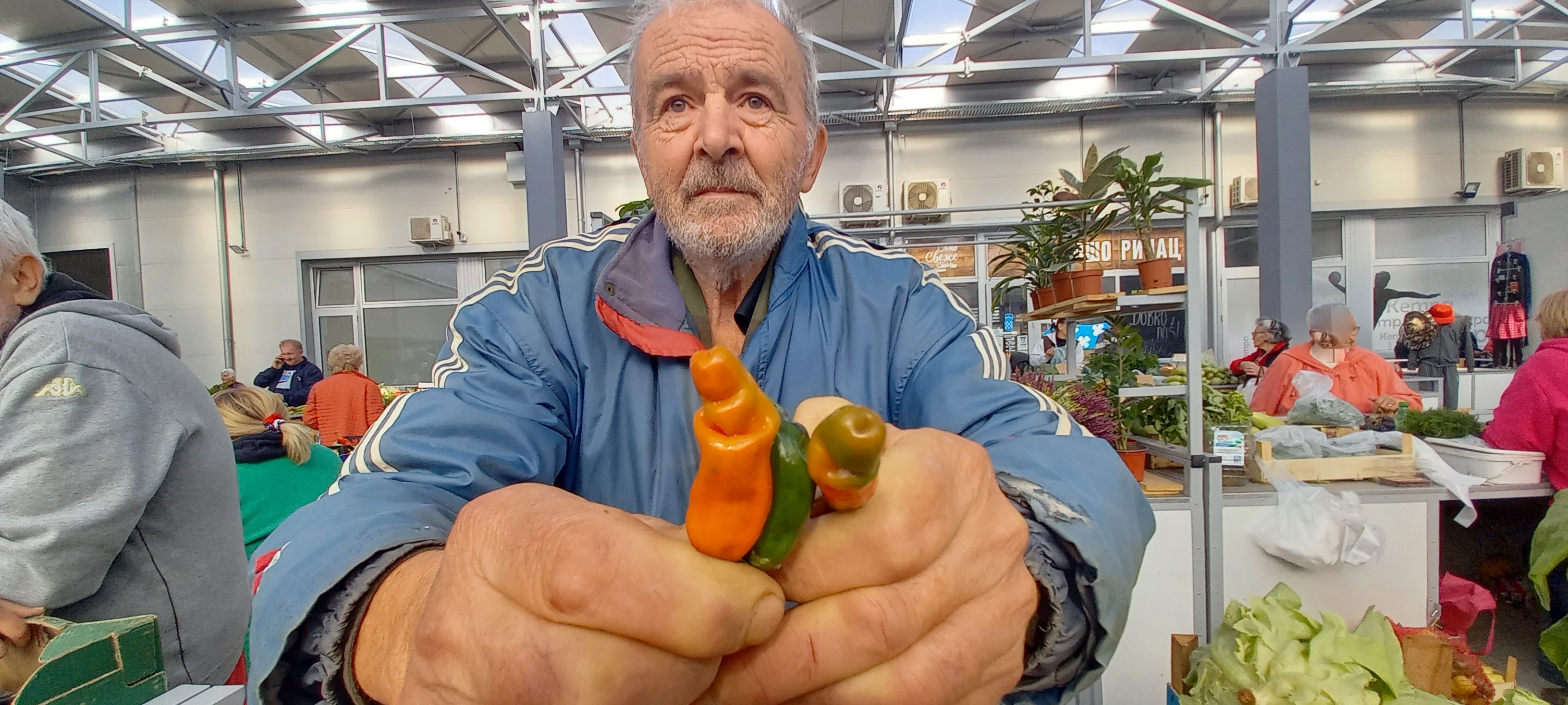 ZORANOVA PAPRIKA OSTAVLJA BEZ KOMENTARA Žene "iz prve" pogađaju naziv povrća o kojem bruji cijeli grad