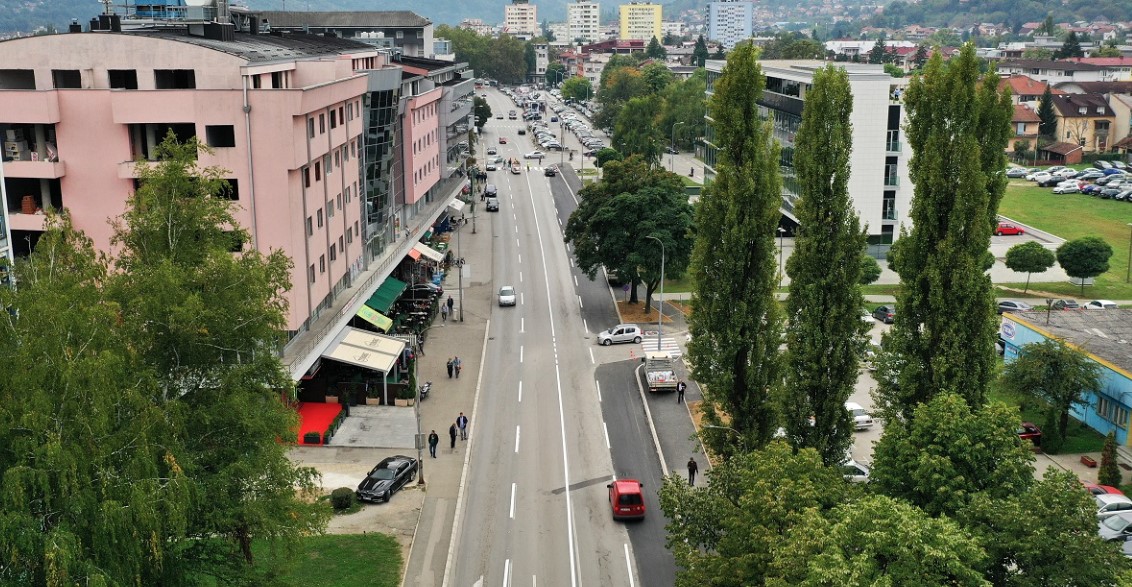 DRAMA U CENTRU GRADA Banjalučanin osumnjičen da je šakom udario muškarca koji je završio na UKC RS
