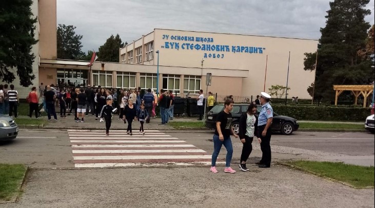 "ORUŽJE NE ŠTITI, ORUŽJE UBIJA" Edukativna predavanja za djecu u RS