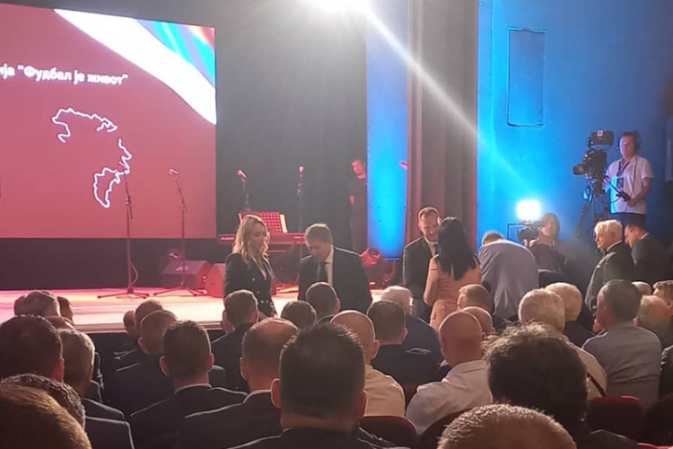 PRISUSTVOVAO I DRAGAN STOJKOVIĆ PIKSI U Banjaluci održana akademija povodom 30 godina Fudbalskog saveza Republike Srpske