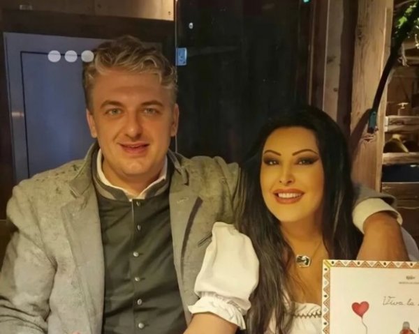 SVE JE IZGLEDA BILA SAMO MASKA Toni obasipao Draganu poklonima, a uveliko se bili rastali