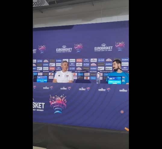 VESELA EKIPA Kalinić i Pešić na konferenciji za novinare nasmijali prisutne (VIDEO)