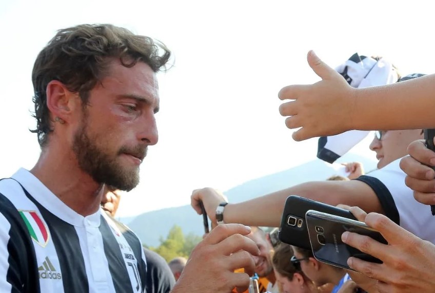 NEKADAŠNJI VEZNI FUDBALER JUVENTUSA KLAUDIO MARKIZIO KATEGORIČAN "Vlahović nije napredovao od kad je u Juventusu"
