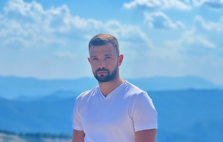 NAJLUĐA ŽURKA KADA ŽIVKOVIĆI SLAVE Slavljenik okupio vrh estrade i napravio noć za pamćenje