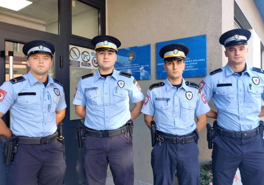 SRĐAN, STOJAN, DEJAN I DARKO SU HEROJI Popeli se na krov, a onda je počela drama: Žena se pokušala ubiti, policajci spriječili tragediju