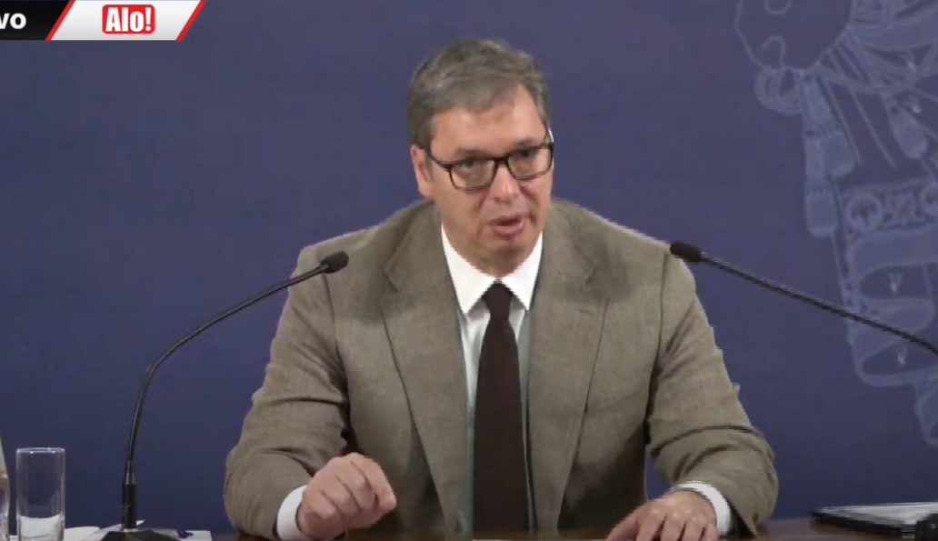VUČIĆ PORUČIO, U TIRANI SMO DA BISMO RAZGOVARALI Bolje je biti za stolom, jer kada niste za stolom, onda ste na meniju!