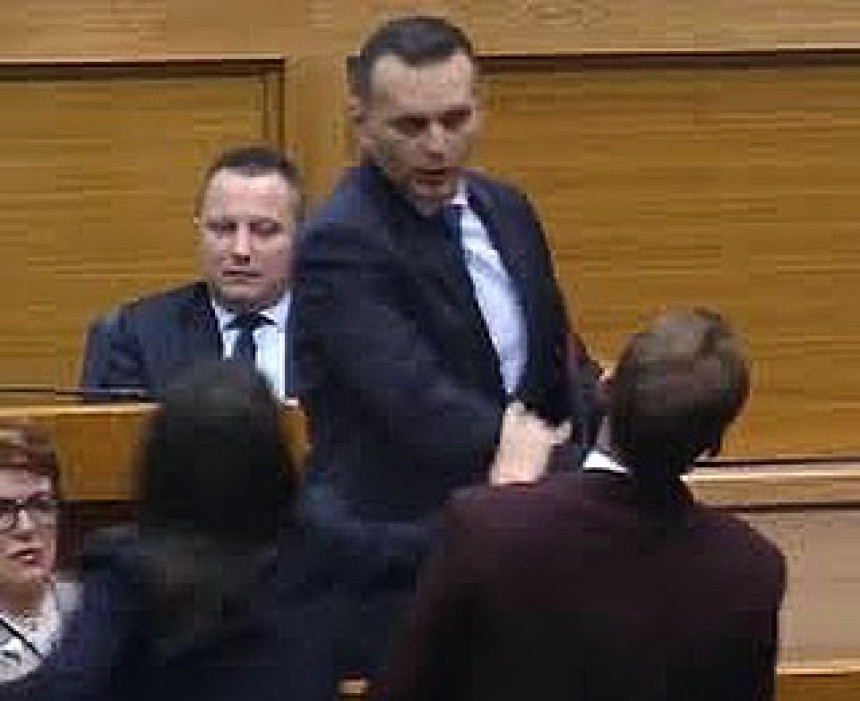 LUKAČ I STANIVUKOVIĆ NA SUDU Povod fizički napad na gradonačelnika 2019. godine u NSRS