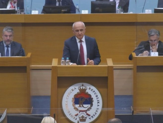 POSEBNA SJEDNICA NS RS Đokić: "Neprihvatljivo njemačko miješanje u unutrašnje odnose u BiH"