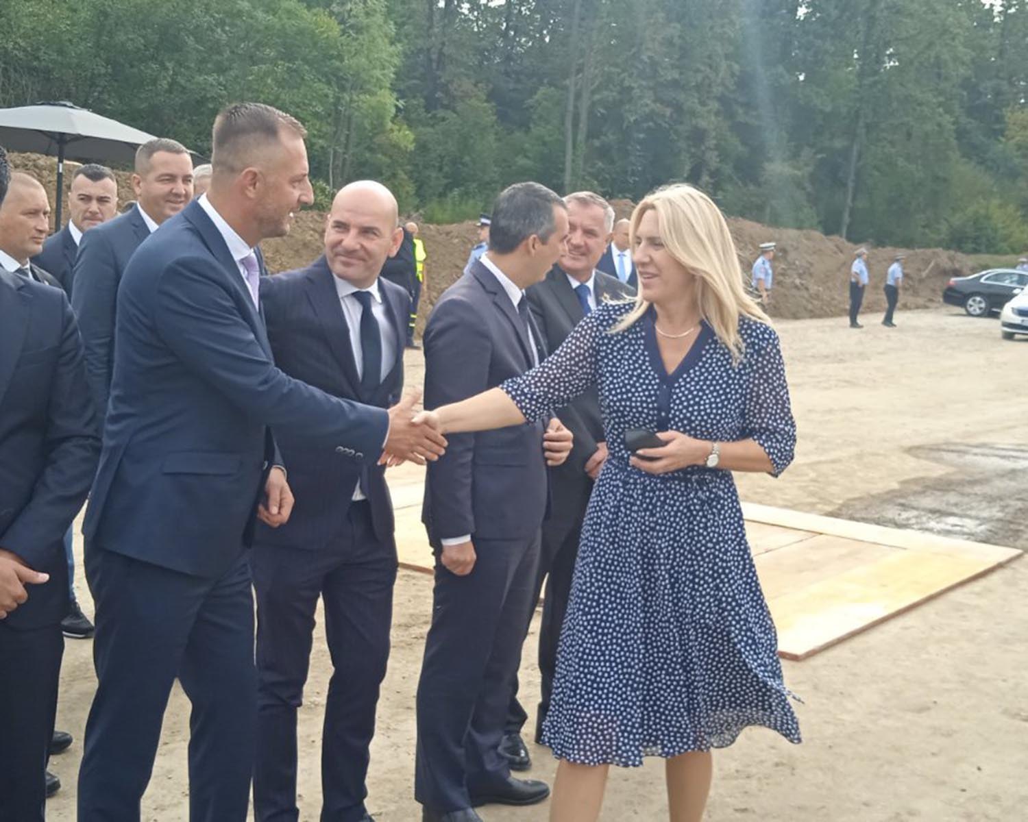 ŽELJKA CVIJANOVIĆ PORUČILA Auto-put je simbol nacionalnog jedinstva Republike Srpske i Srbije