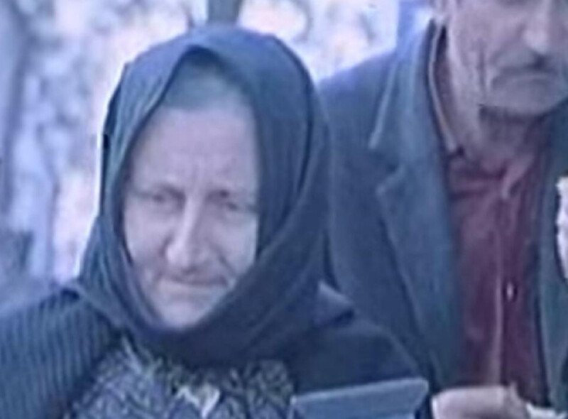 SVI JE PAMTE PO SERIJI "LJUBAV NA SEOSKI NAČIN" Čuvena srpska glumica umrla kao beskućnica, a otac joj se “kupao” u parama