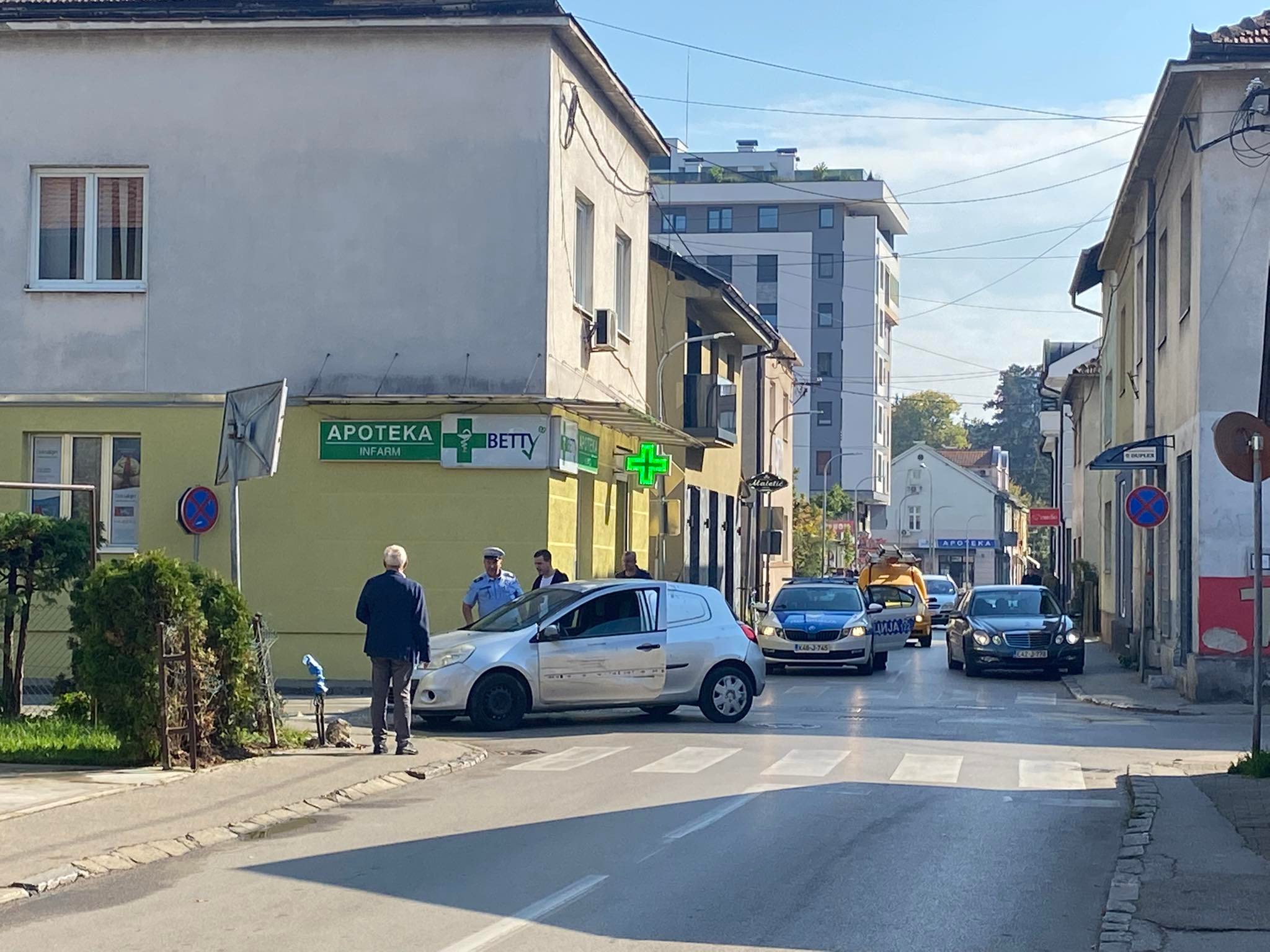 ŠTA POSLIJE SAOBRAĆAJKE? Kada se radi uviđaj, ko plaća oštećenja na putu?