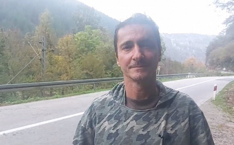 JEZIVA ISPOVIJEST MUŠKARCA KOJI JE PRONAŠAO TIJELO ENESA ODOBAŠIĆA Čovjek krenuo u ribolov, pa ugledao ubicu obješenog (VIDEO)