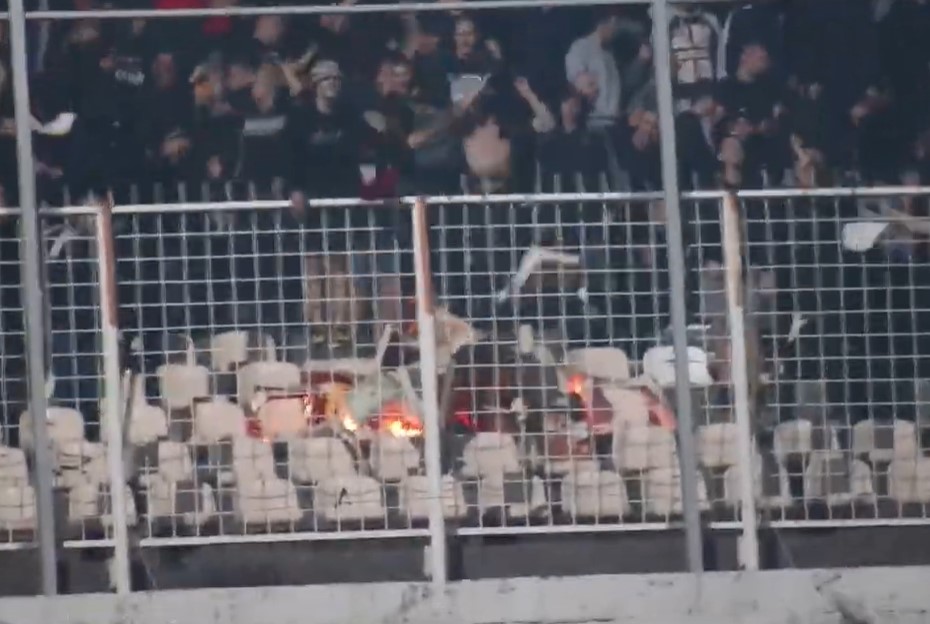 HAOS NA STADIONU "POD BIJELIM BRIJEGOM" Navijači Veleža zapalili stolice (VIDEO)