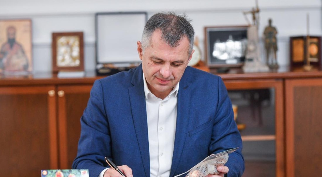 JUTRO POSLIJE IZBORA OGLASIO SE IGOR RADOJIČIĆ Bivši gradonačelnik Banjaluke objelodanio da stupa na novu funkciju (FOTO)
