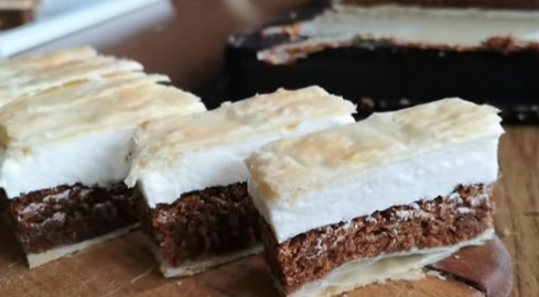 TRADICIONALNI ČEŠKI KOLAČ Vrlo jednostavan za pripremu