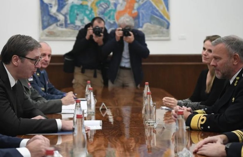 ALEKSANDAR VUČIĆ SA ADMIRALOM NATO-a U BEOGRADU Poruka sastanka: "Izbjeći eskalaciju tenzija na Kosovu i Metohiji"