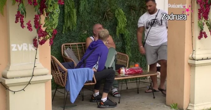 MUZIČKI SPEKTAKL! Miki naveo Božu da se još jednom izblamira, pa otkrio da ima prođu kod Miljane Popović! (VIDEO)