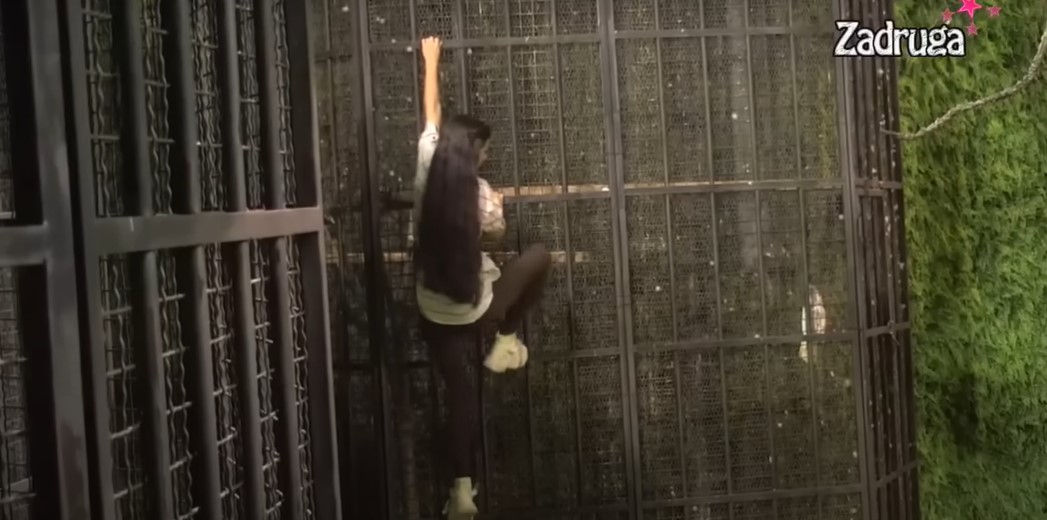 "MORA DA PLATI 50.000 EVRA" Produkcija kaznila još jednu takmičarku koja je pobjegla iz rijalitija (VIDEO)