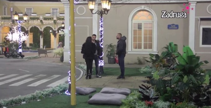 "KU*VETINO JEDNA!" Miljan zaurlao na Sanju, nakon njene tvrdnje da joj je razlupao jaja i gurnuo je sa kreveta! (VIDEO)