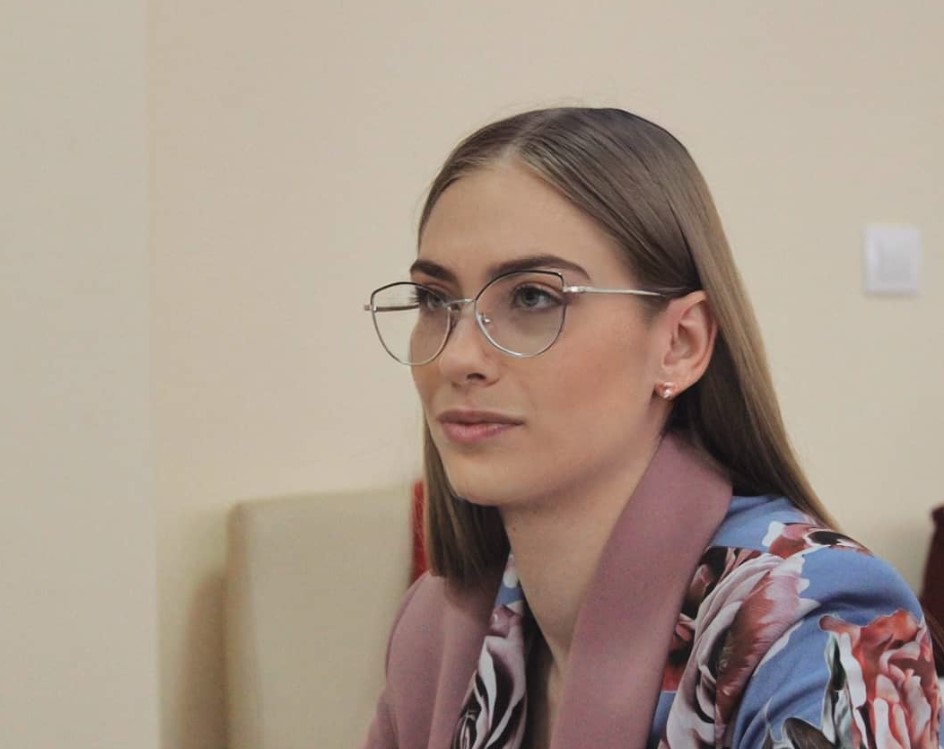 "MOJA BORBA SE NASTAVLJA, DALI STE MI KRILA" Za manje od 24 sata prikupljeno 160.000 KM za liječenje Jenete Šabić