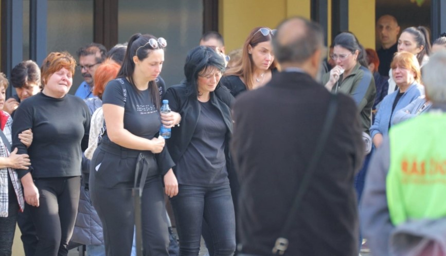 MAJKA UBIJENE DJEVOJČICE SMOGLA SNAGE DA SE OBRATI JAVNOSTI Riječi Suzane Budimirović paraju dušu: "Tuga i tišina koja je zavladala našim domom"