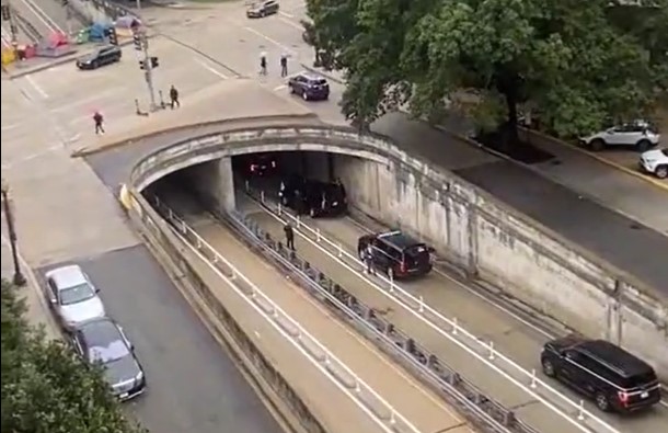AMERIKA ZABRINUTA ZA ZDRAVLJE POTRPEDSJEDNICE Kamala Haris imala udes (VIDEO)