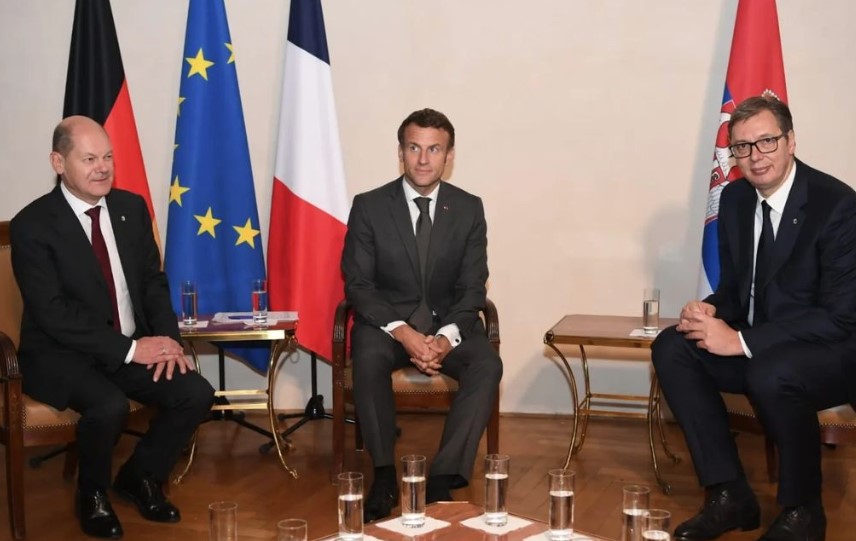 KO SE SVAĐA TAJ... Nakon prepirke Šolc i Makron pronašli zajednički jezik, pa zaprijetili trgovinskom osvetom Bajdenu
