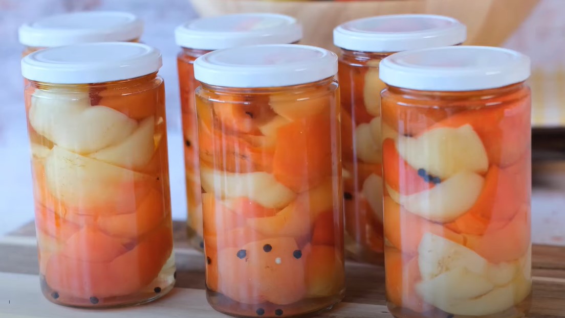 NAJBOLJI RECEPT ZA KISELE PAPRIKE Tajna ove preukusne zimnice leži u jednom
