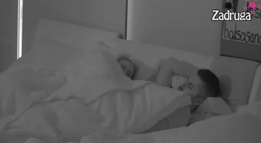 PALA VRELA AKCIJA U ZADRUZI Dodirivala ga po intimnim dijelovima, a evo o kome je riječ (FOTO/VIDEO)