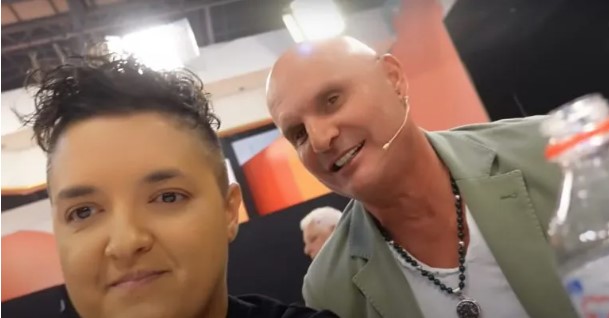 MILI HOĆE BEBU SA MARIJOM! Producent šokirao pjevačicu prijedlogom, evo šta mu je odgovorila