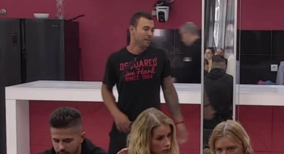 UROŠ NASTAVLJA SA ŽESTOKIM PROVOKACIJAMA Zadrugar vrijeđa cimere, teške uvrede pljušte na sve strane