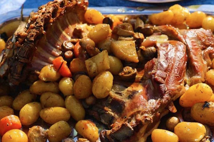 UKUSNA I SOČNA Jagnjeća rebra s krompirom