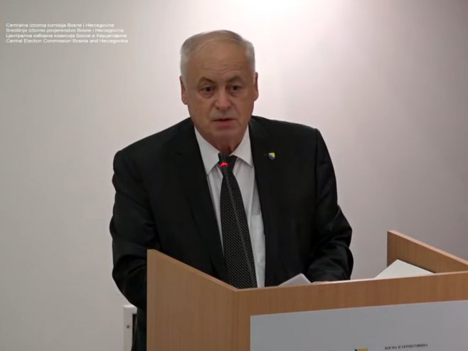 ARNAUTOVIĆ O GREŠCI OKO POTPREDSJEDNIKA RS: „Neodgojeno upadali u riječ i izbacili me iz cipela“