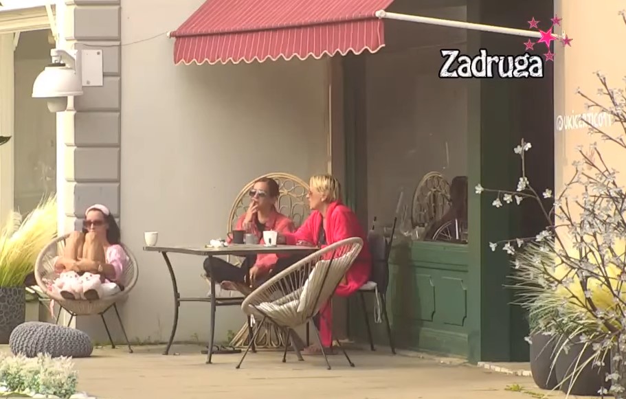 "RIJETKO GLUPA OSOBA" Zadrugari šokirani Anitinim postupcima, Slađa i Ivana oplele kao nikad do sad (VIDEO)