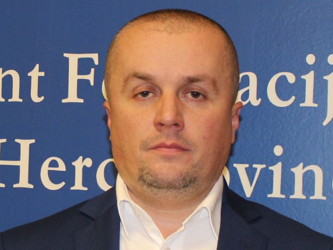 Štrbac: Nije poznato kako će biti popunjen Klub srpskog naroda