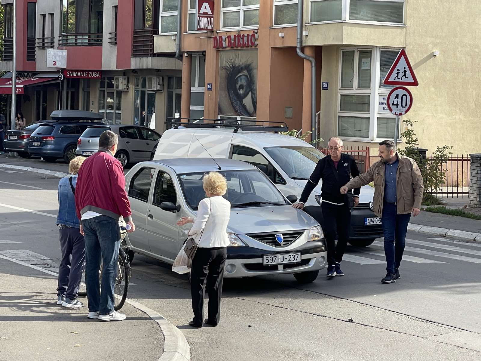 Automobil udario staricu na pješačkom prelazu u Banjaluci