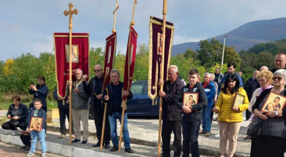 U Bočcu služen parastos za 23 poginula borca i 33 civilne žrtve rata