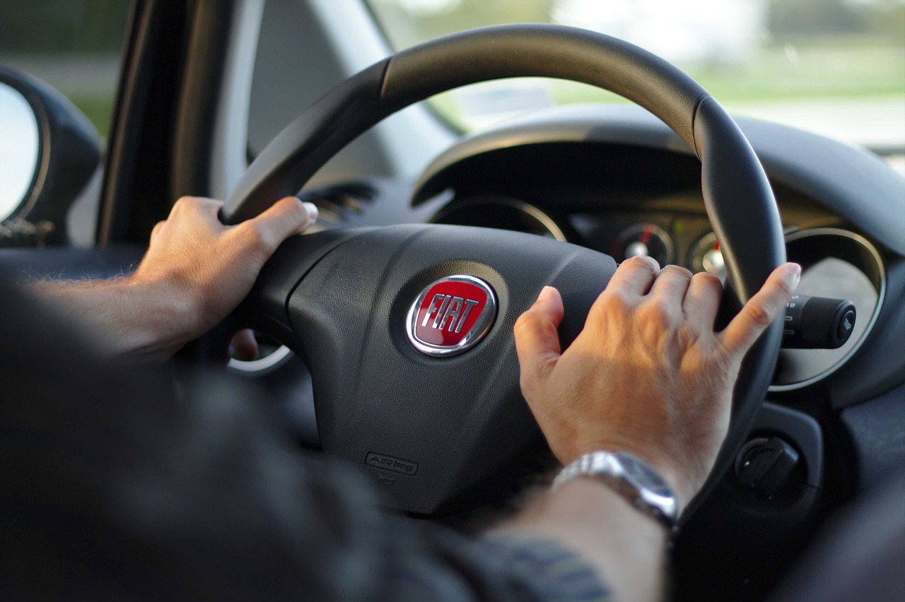 JEDNOSTAVNO KORISNIČKO ISKUSTVO FIAT pojednostavljuje način na koji kupci biraju novi automobile