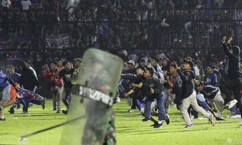 NOVE INFORMACIJE O TRAGEDIJI U INDONEZIJI U stampedu poginulo 125, povrijeđeno 323 osobe
