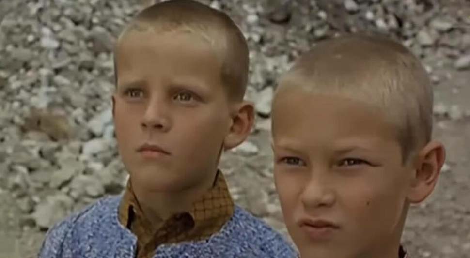 "PRAVA PIONIRSKA" Evo gdje su danas dječaci iz filma „Lepa sela lepo gore“ i čime se bave