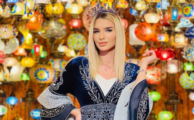 HALIDOVA SNAJA OSVAJA MODNE PISTE Lice Maje Muslimović će krasiti bilborde širom Evrope (FOTO)