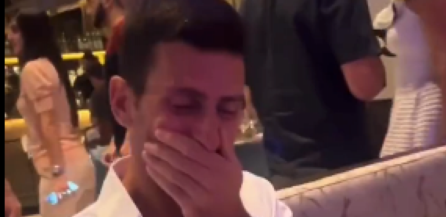 URNEBESNO! Novak "potkačio" Mareja (FOTO)